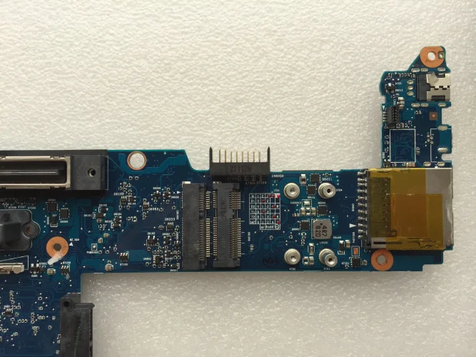 6050A2466401-MB-A03_HSTNN-I07C-UMA_IMG_7490 (5).webp