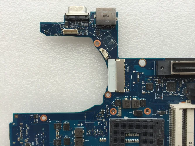 6050A2466401-MB-A03_HSTNN-I07C-UMA_IMG_7490 (3).webp