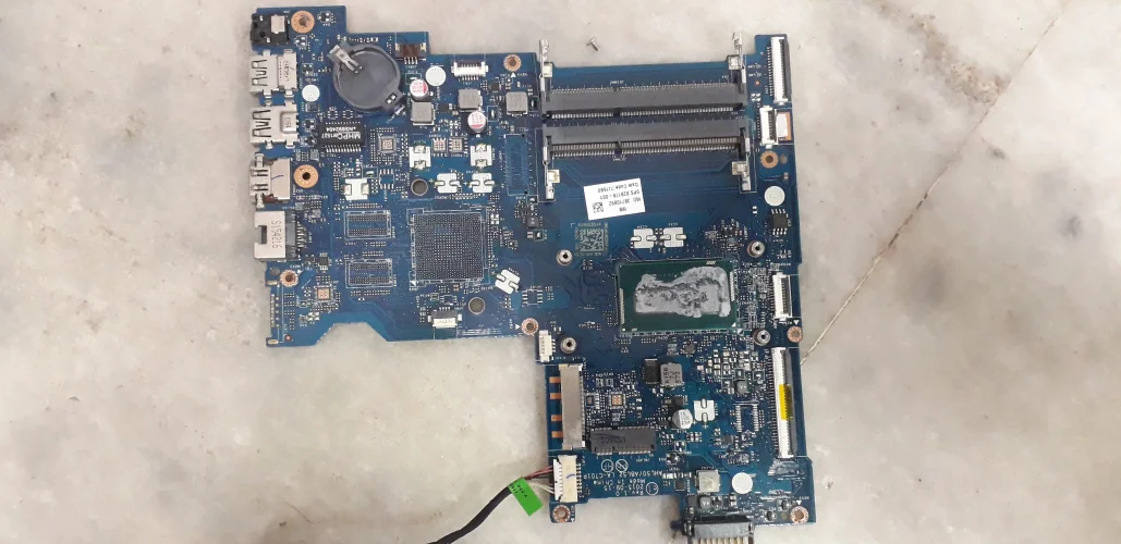 AHL50-ABL520 LA-C701P (REV 1.0) (TOP).webp